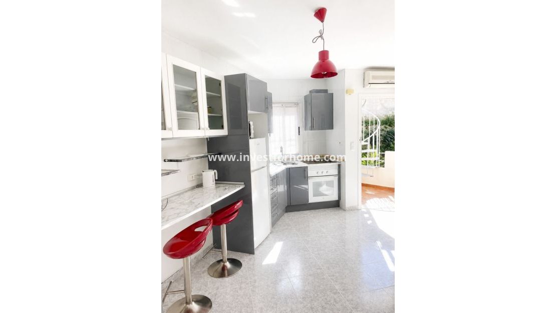 Reventa - Apartamento - San Miguel de Salinas - Inland