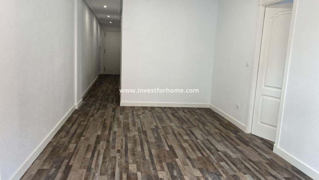 Reventa - Apartamento - San Miguel de Salinas - Pueblo 9