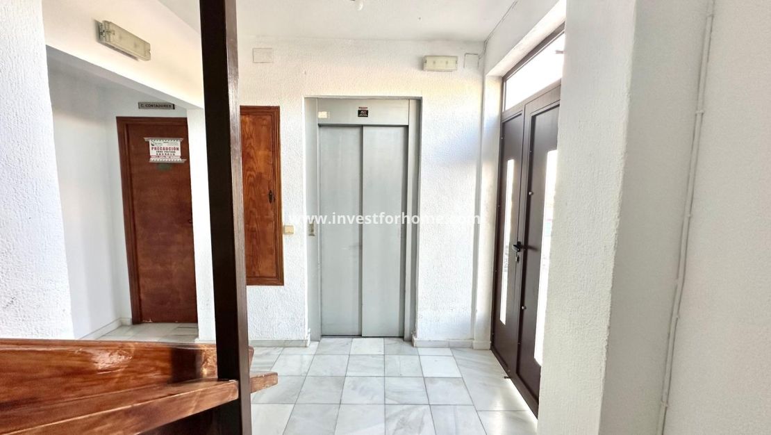 Reventa - Apartamento - Torrevieja - aguas nuevas