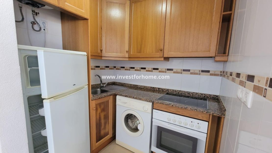 Reventa - Apartamento - Torrevieja - aguas nuevas