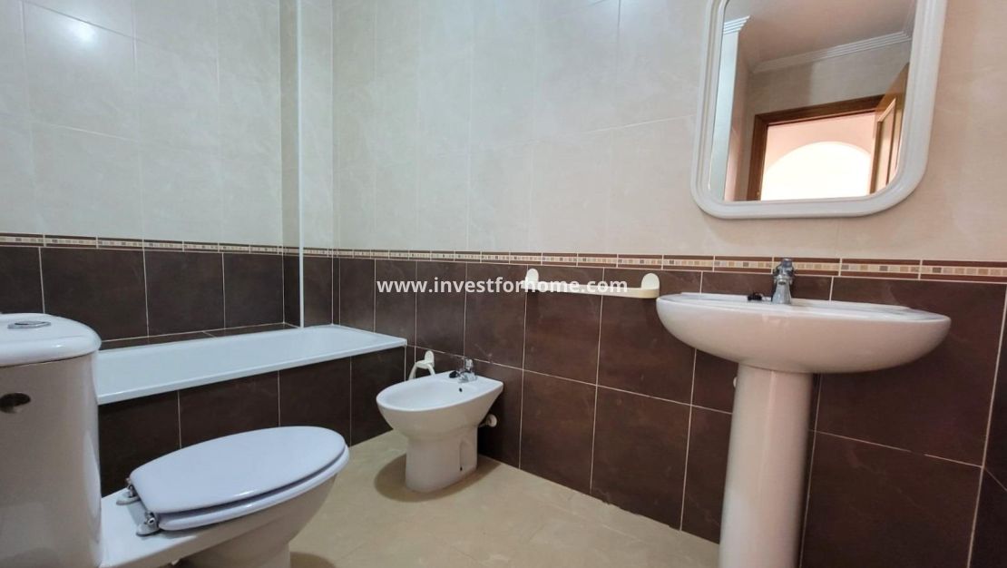 Reventa - Apartamento - Torrevieja - aguas nuevas
