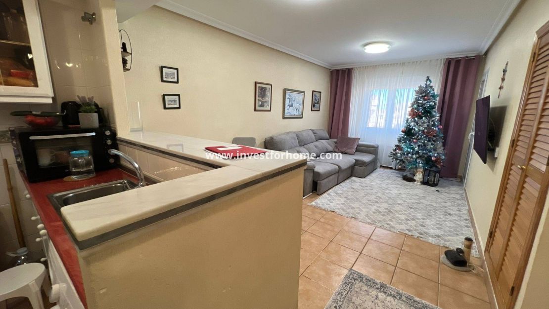 Reventa - Apartamento - Torrevieja - aguas nuevas