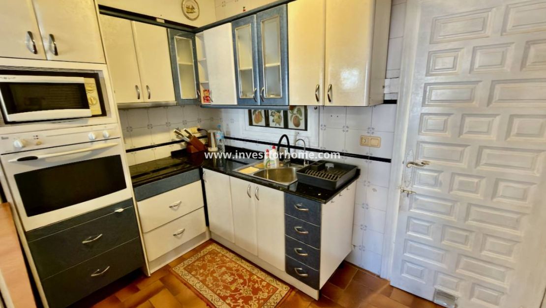 Reventa - Apartamento - Torrevieja - Aguas Nuevas