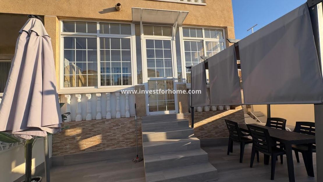 Reventa - Apartamento - Torrevieja - aqua nuevas