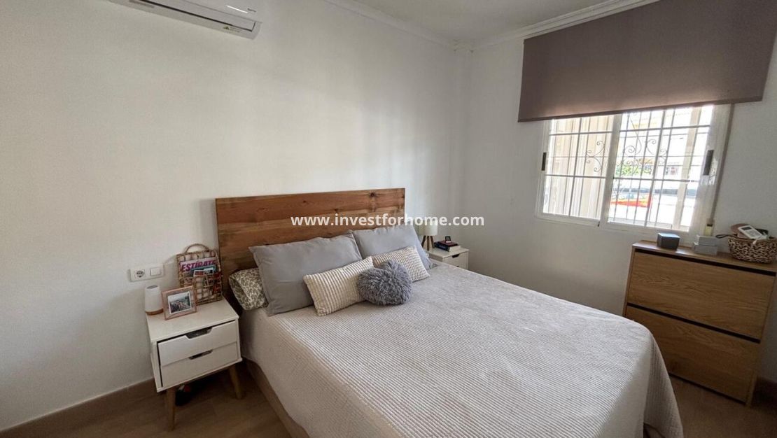 Reventa - Apartamento - Torrevieja - aqua nuevas