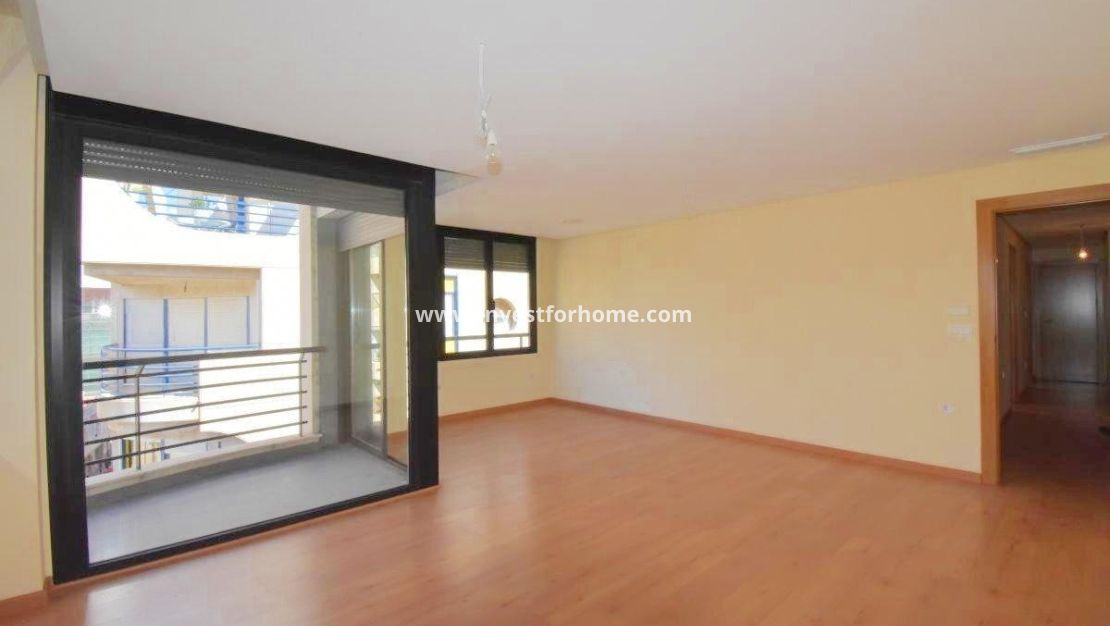 Reventa - Apartamento - Torrevieja - Centro - Muelle Pesquero