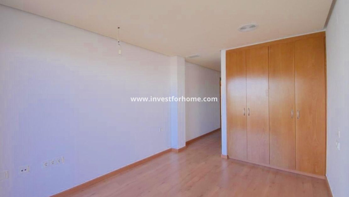 Reventa - Apartamento - Torrevieja - Centro - Muelle Pesquero