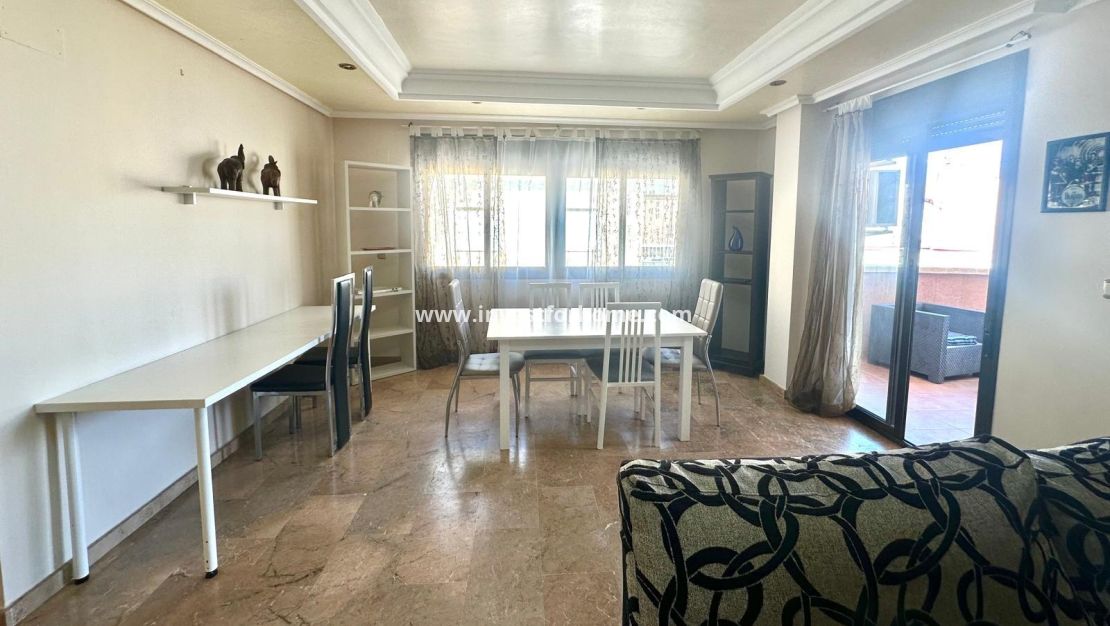 Reventa - Apartamento - Torrevieja - Centro