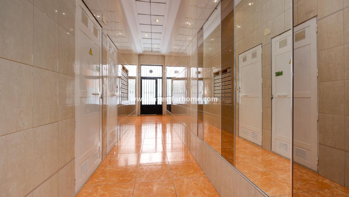 Reventa - Apartamento - Torrevieja - Centro