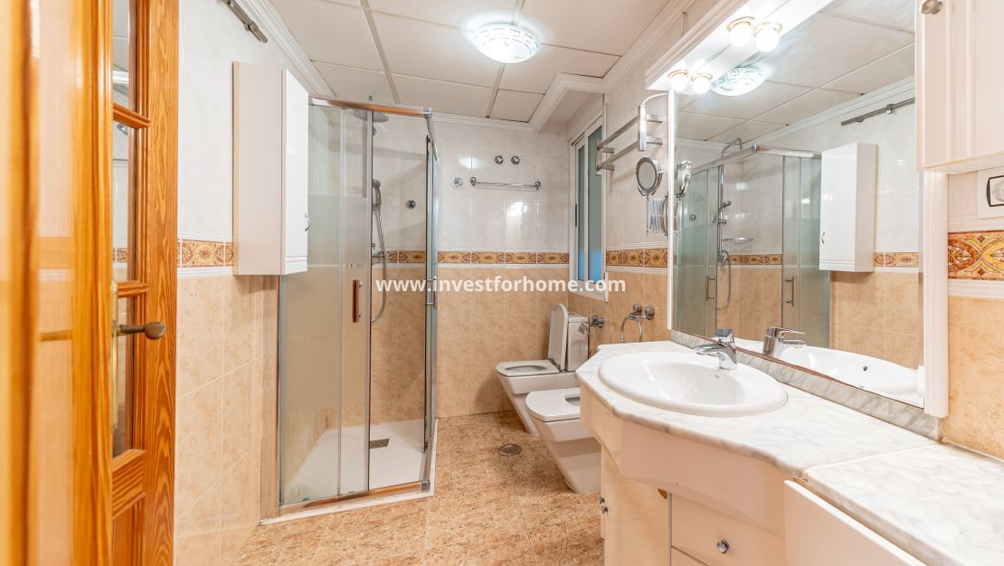 Reventa - Apartamento - Torrevieja - Centro