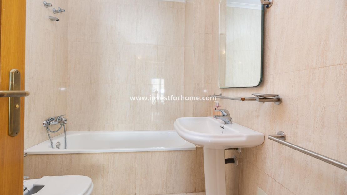 Reventa - Apartamento - Torrevieja - Centro