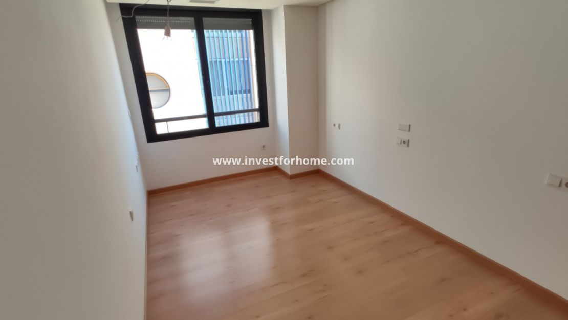 Reventa - Apartamento - Torrevieja - Centro