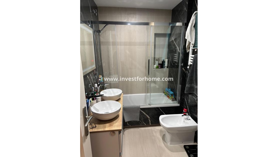 Reventa - Apartamento - Torrevieja - Centro