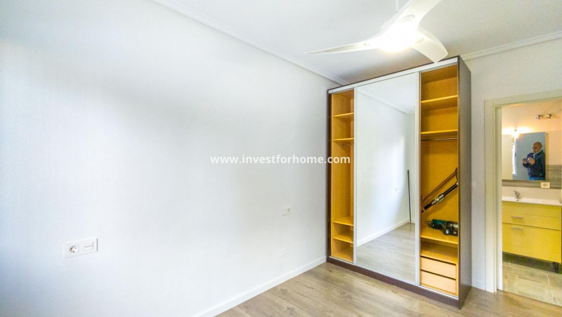 Reventa - Apartamento - Torrevieja - Centro