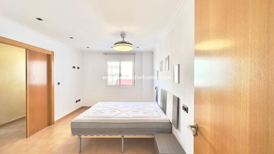 Reventa - Apartamento - Torrevieja - Centro