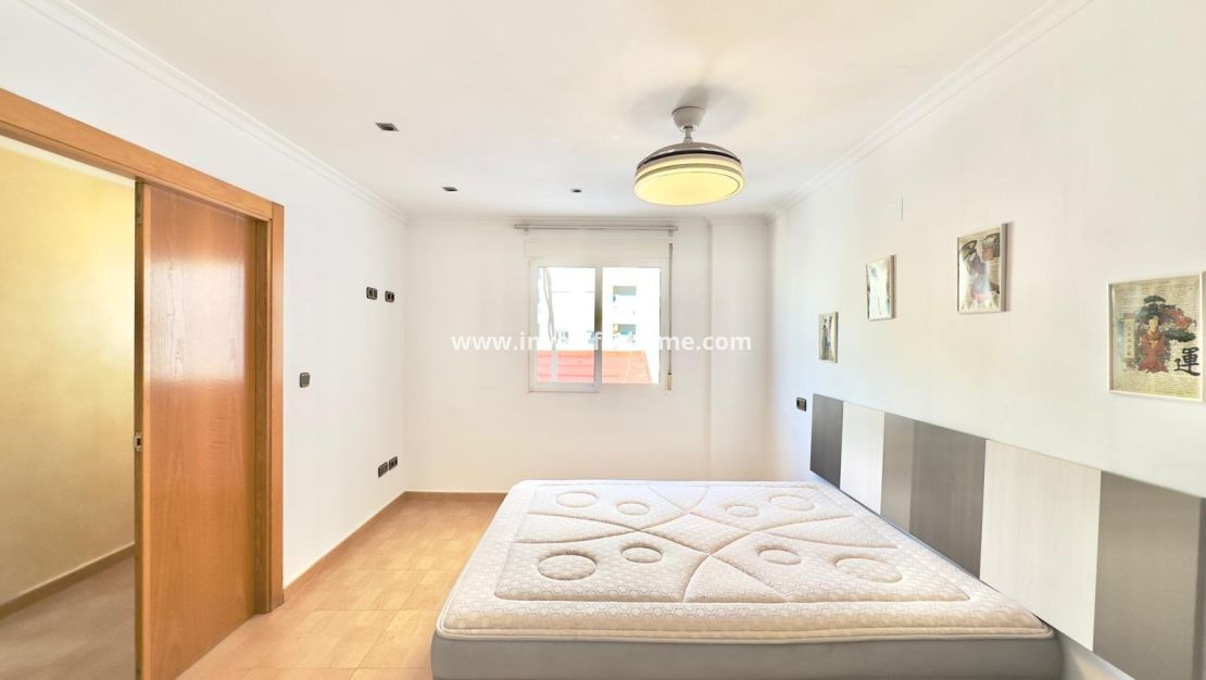 Reventa - Apartamento - Torrevieja - Centro