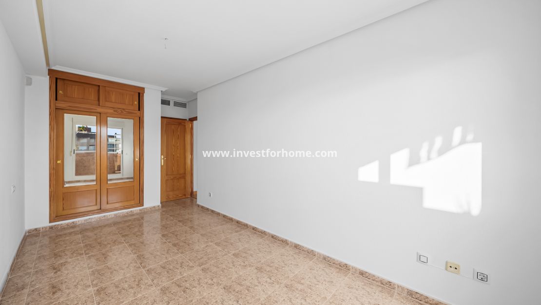 Reventa - Apartamento - Torrevieja - Centro