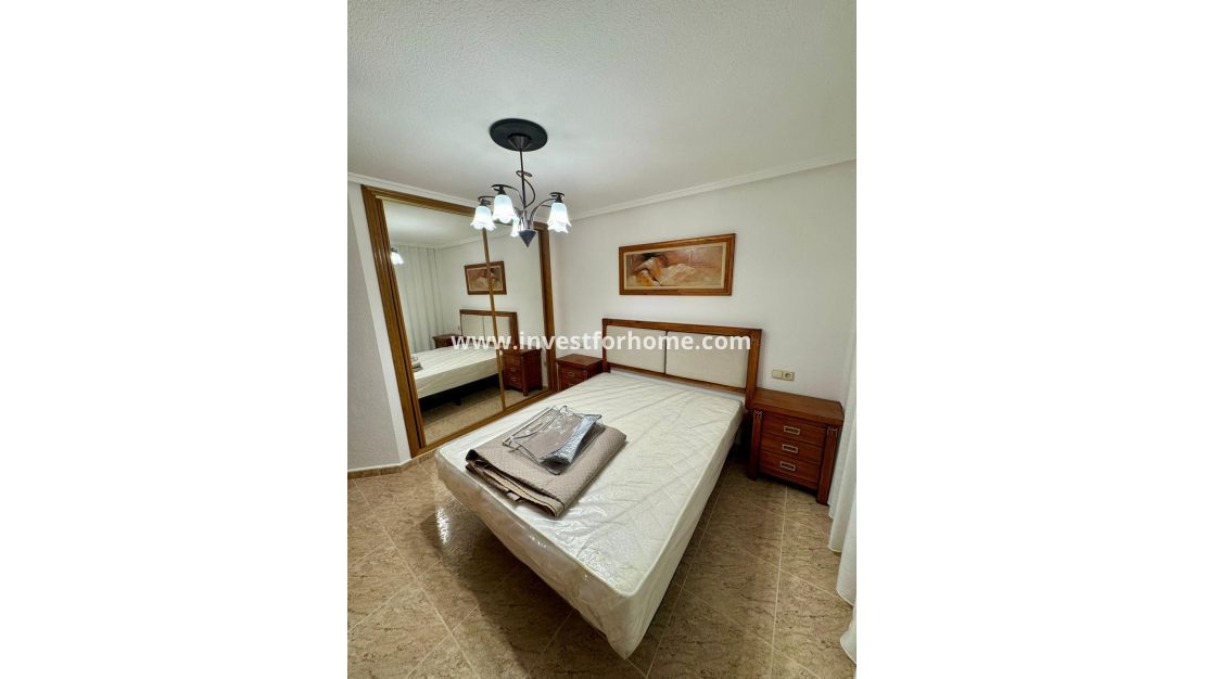Reventa - Apartamento - Torrevieja - Centro