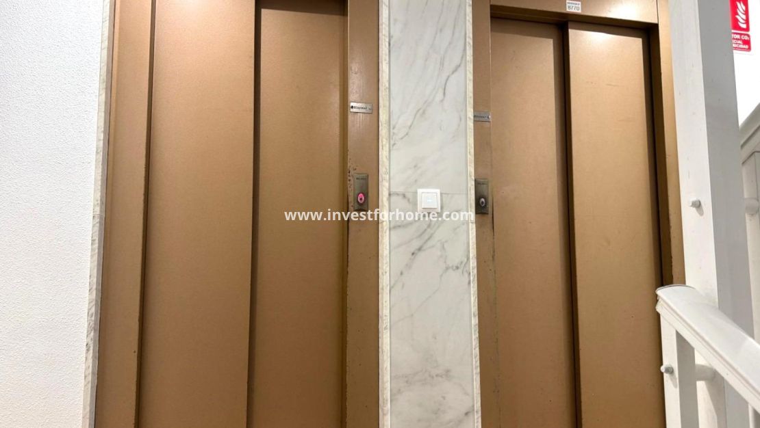 Reventa - Apartamento - Torrevieja - Centro