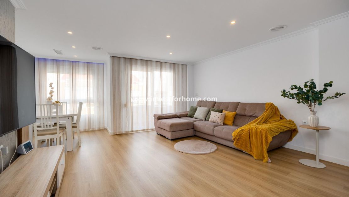 Reventa - Apartamento - Torrevieja - Centro