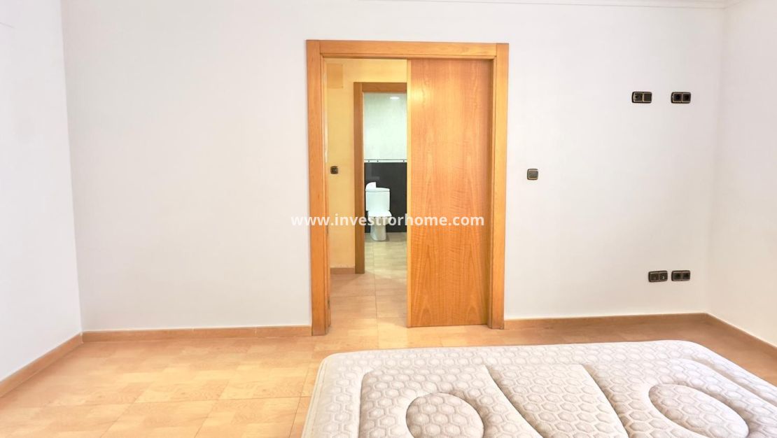 Reventa - Apartamento - Torrevieja - Centro