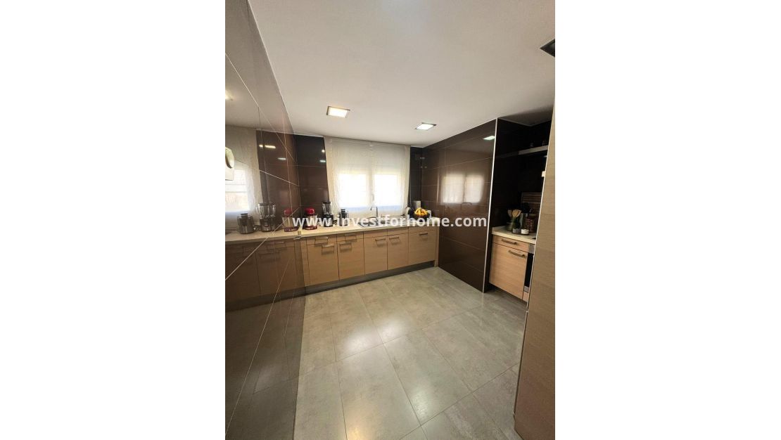 Reventa - Apartamento - Torrevieja - Centro