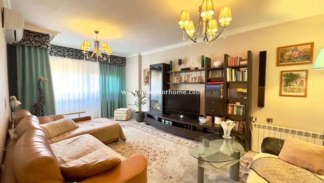 Reventa - Apartamento - Torrevieja - Centro