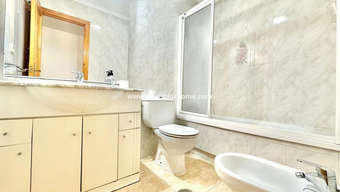 Reventa - Apartamento - Torrevieja - Centro