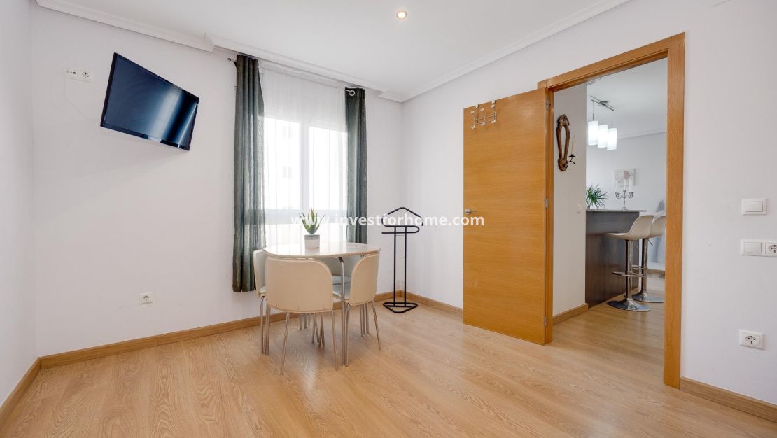 Reventa - Apartamento - Torrevieja - Centro