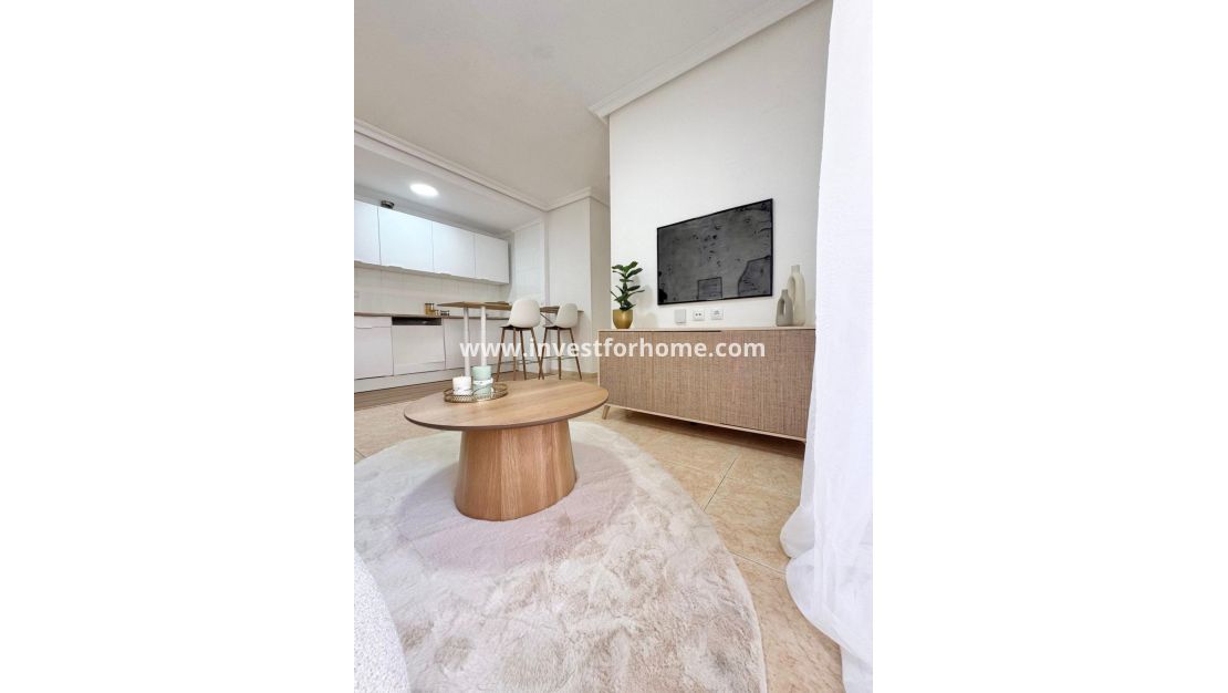 Reventa - Apartamento - Torrevieja - Centro