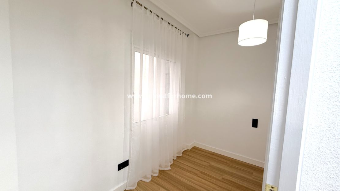 Reventa - Apartamento - Torrevieja - Costa Blanca