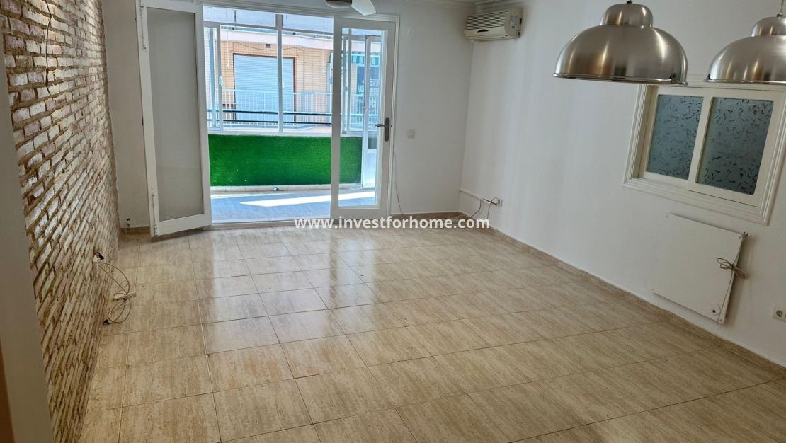 Reventa - Apartamento - Torrevieja - El Acequión - Los Náufragos