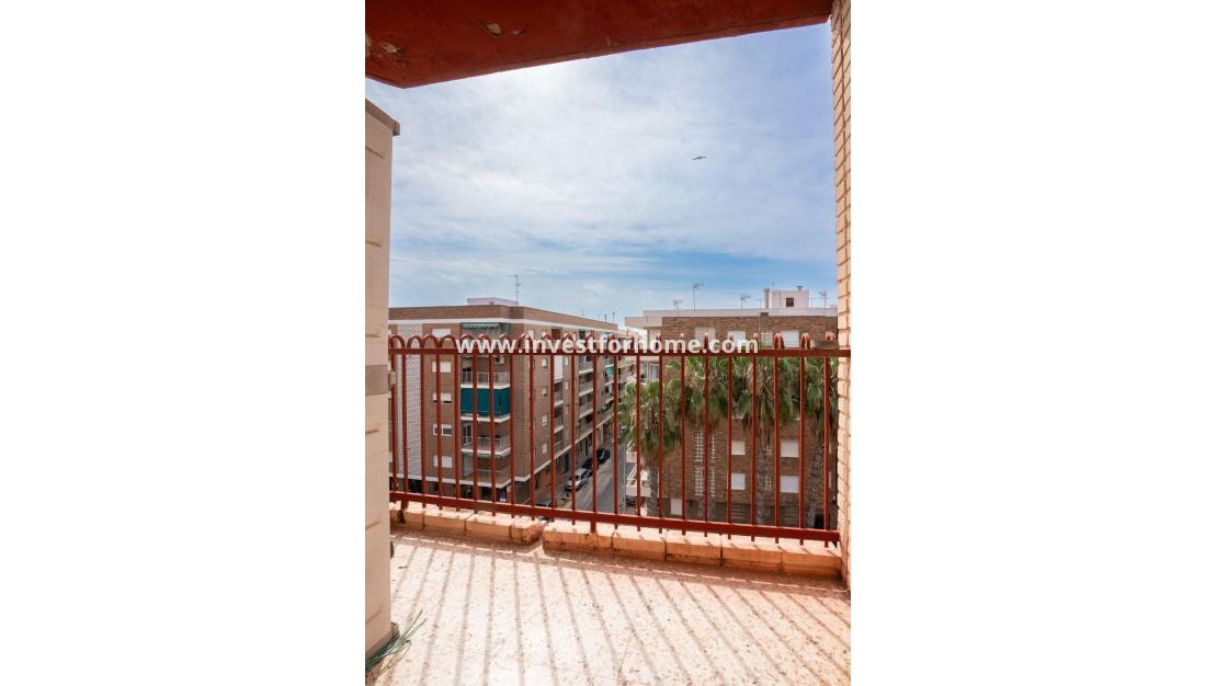 Reventa - Apartamento - Torrevieja - El Acequión - Los Náufragos
