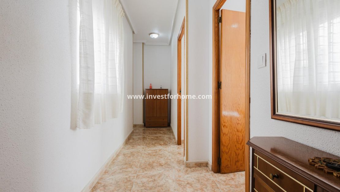 Reventa - Apartamento - Torrevieja - El Acequión - Los Náufragos