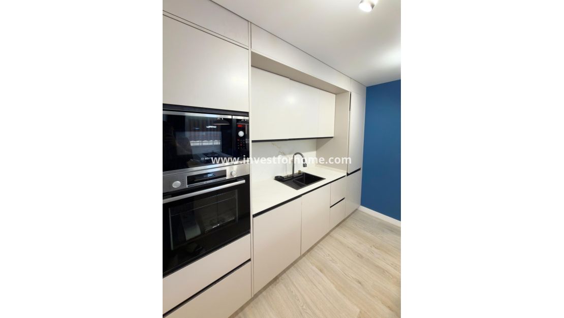 Reventa - Apartamento - Torrevieja - El Acequión - Los Náufragos