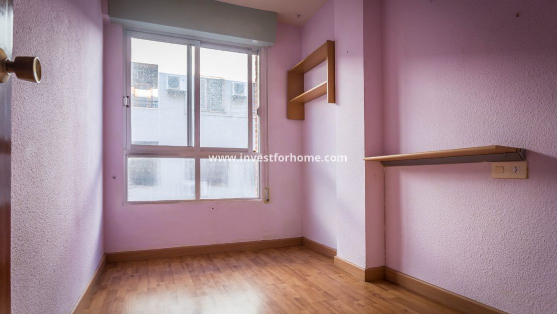 Reventa - Apartamento - Torrevieja - El Acequión - Los Náufragos