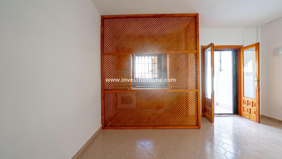 Reventa - Apartamento - Torrevieja - El Chaparral