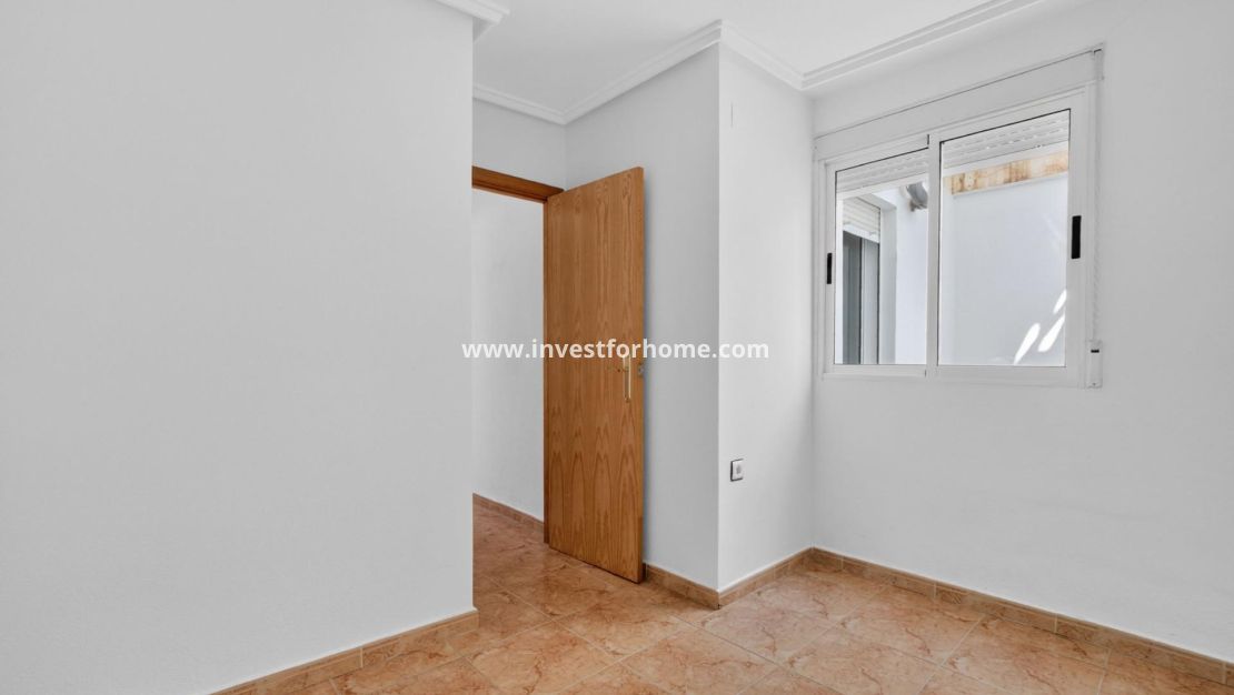 Reventa - Apartamento - Torrevieja - El Limonar