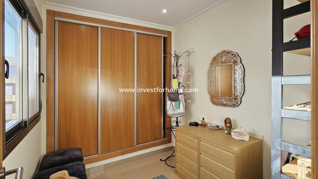 Reventa - Apartamento - Torrevieja - Estacion De Autobuses