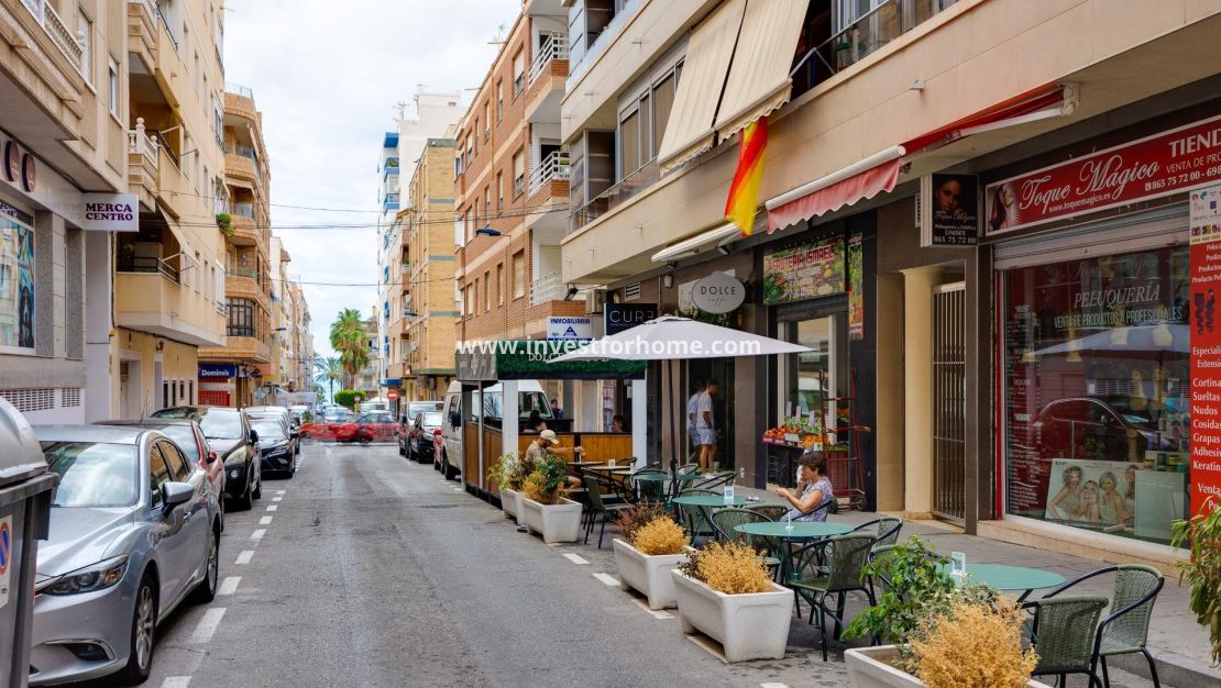 Reventa - Apartamento - Torrevieja - Estacion De Autobuses