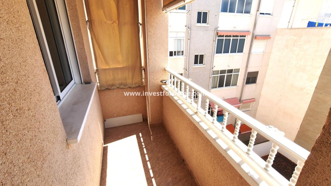 Reventa - Apartamento - Torrevieja - Estacion De Autobuses