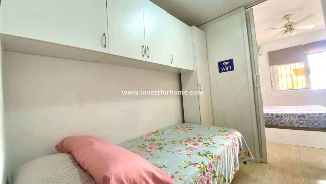 Reventa - Apartamento - Torrevieja - Estacion De Autobuses