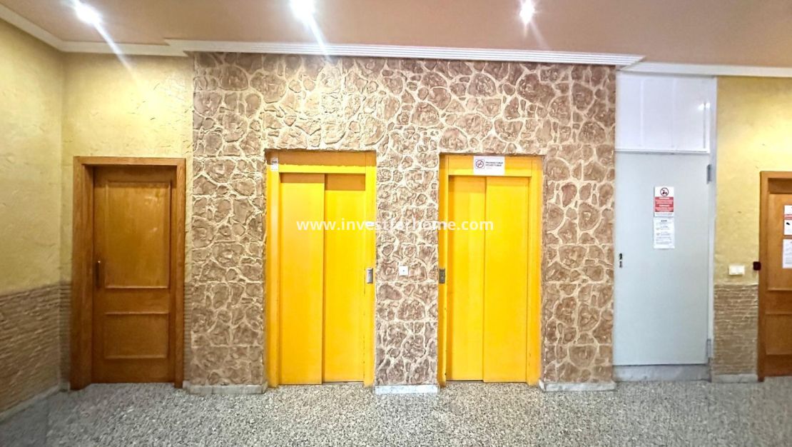 Reventa - Apartamento - Torrevieja - Estacion De Autobuses