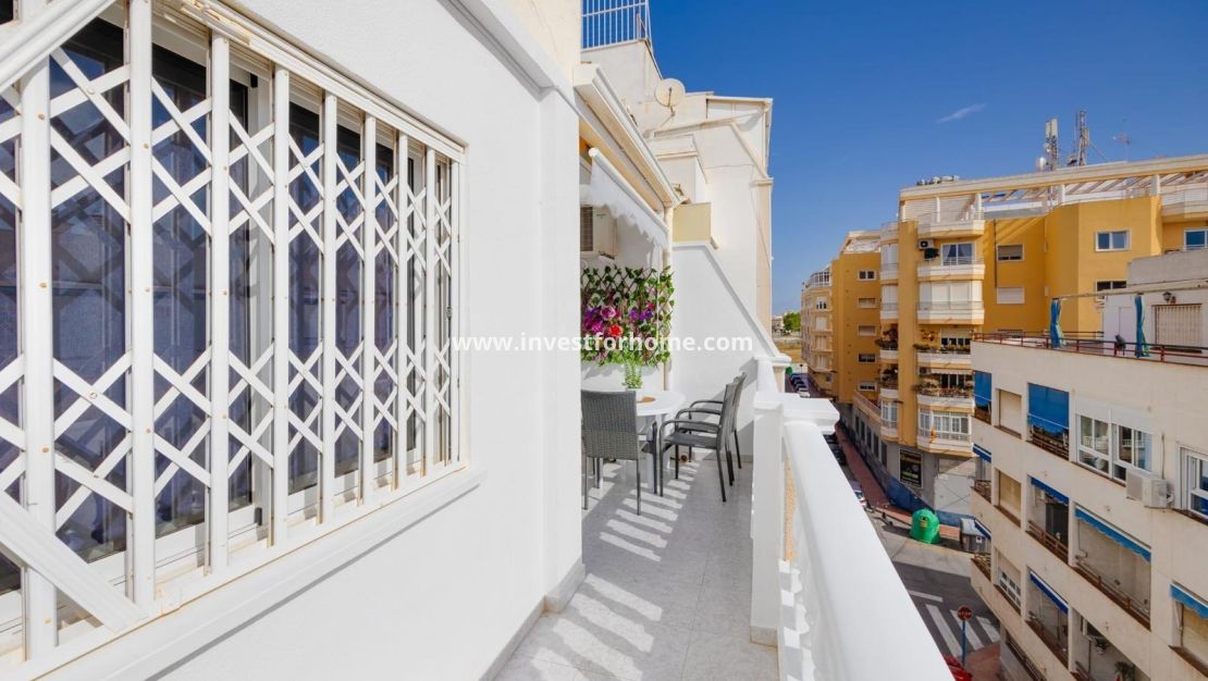 Reventa - Apartamento - Torrevieja - Estacion De Autobuses