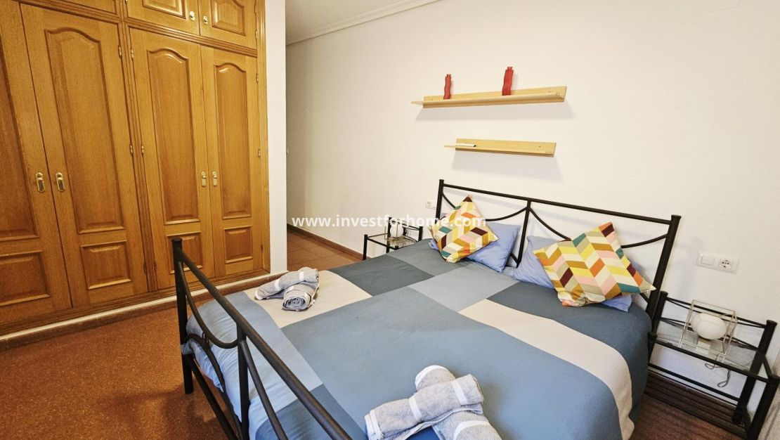 Reventa - Apartamento - Torrevieja - Estacion De Autobuses