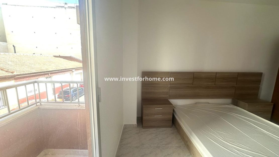 Reventa - Apartamento - Torrevieja - Estacion De Autobuses