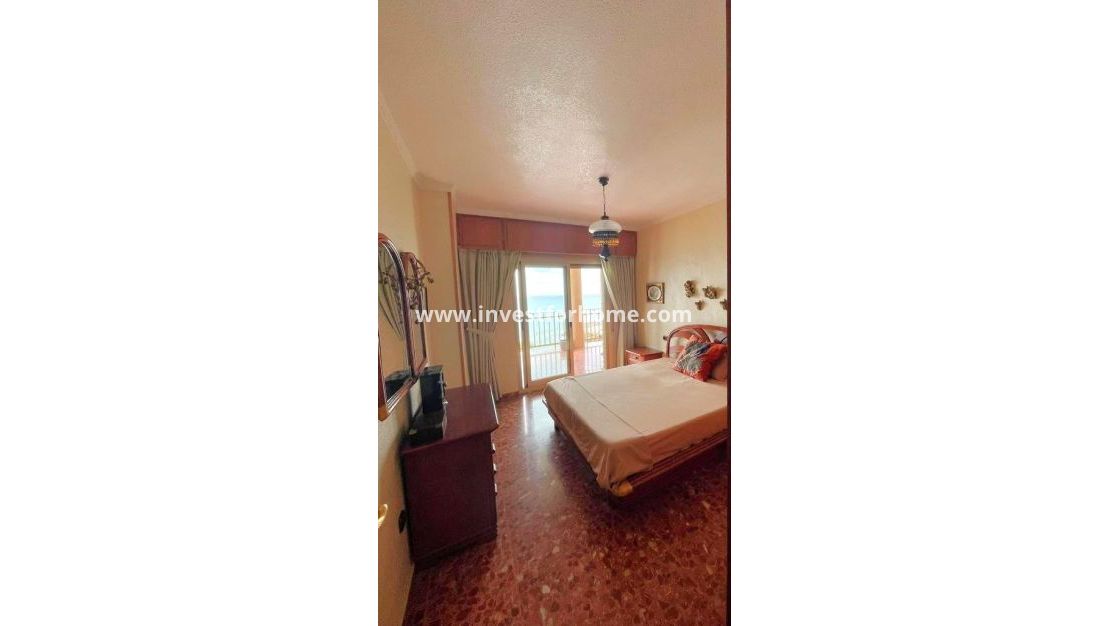 Reventa - Apartamento - Torrevieja - Estacion De Autobuses