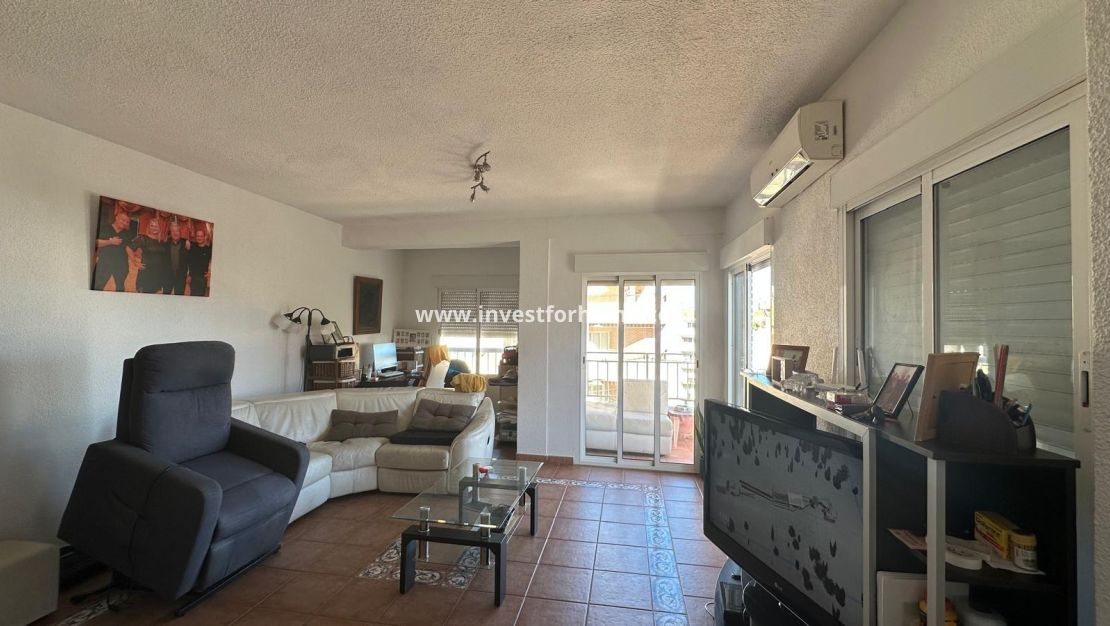 Reventa - Apartamento - Torrevieja - Estacion De Autobuses