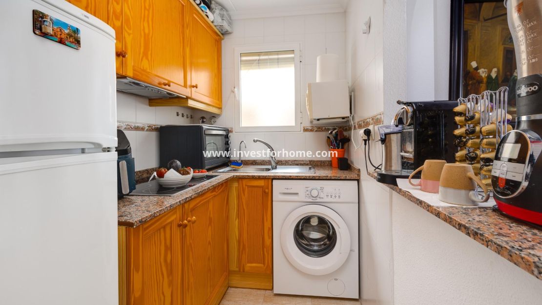 Reventa - Apartamento - Torrevieja - Estacion De Autobuses