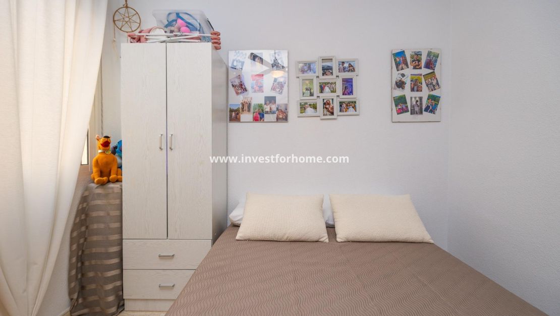 Reventa - Apartamento - Torrevieja - Estacion De Autobuses